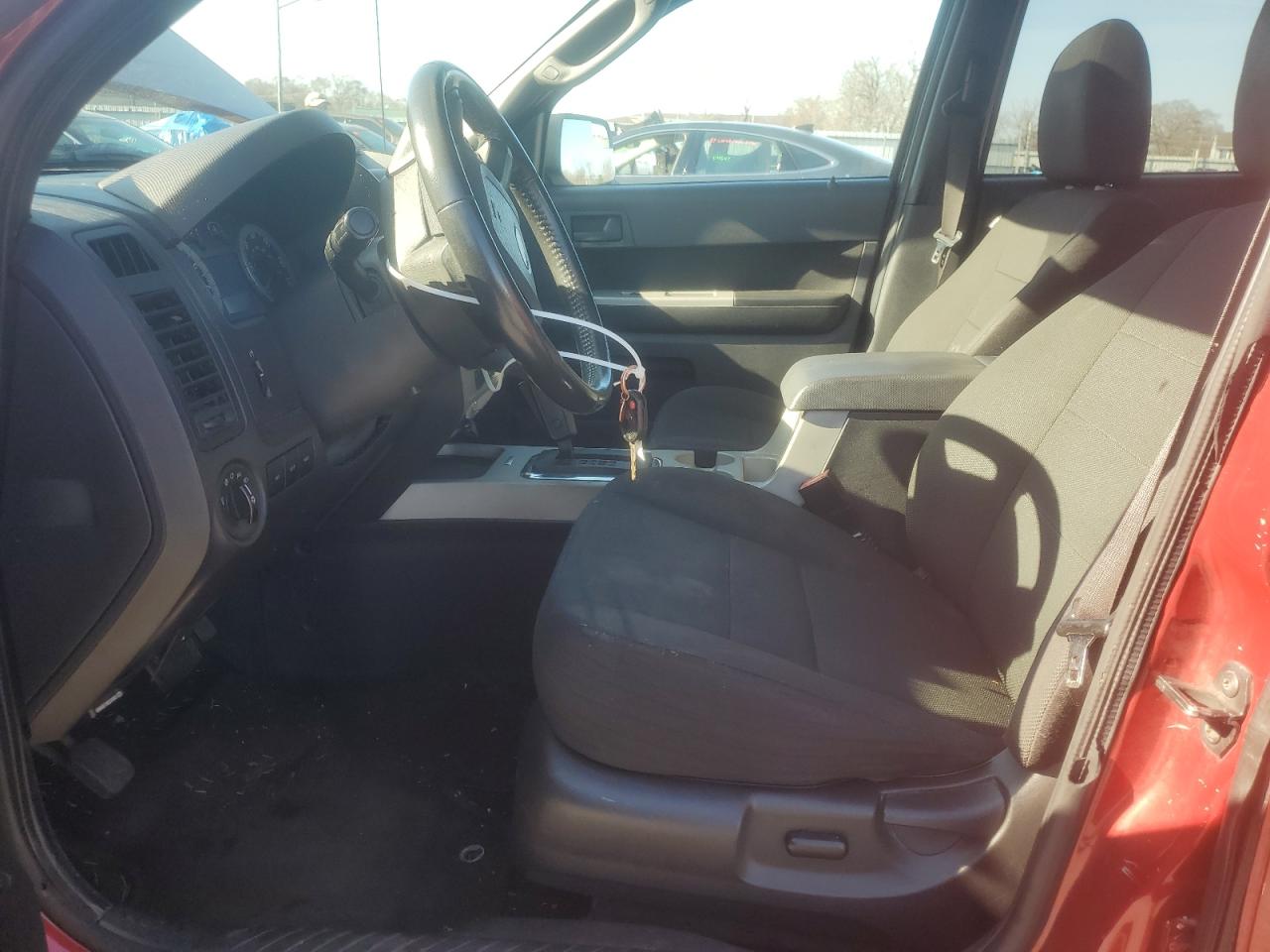 2010 Ford Escape - Image 7