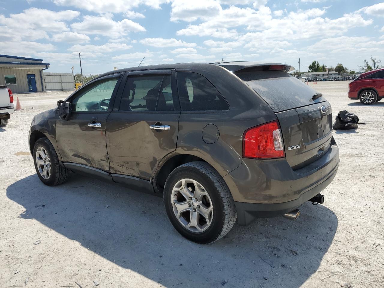 2011 Ford Edge - Image 2