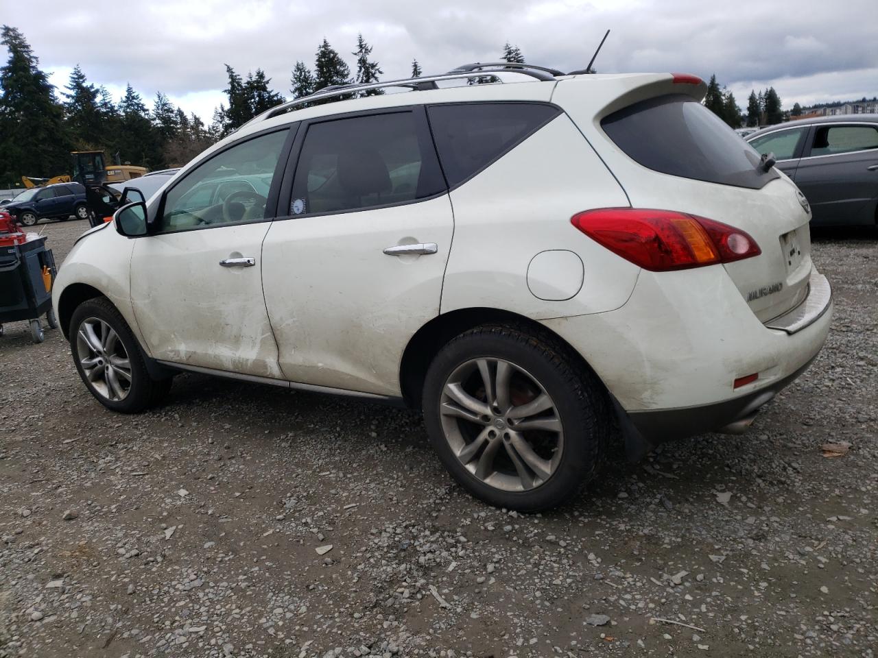 2010 Nissan Murano - Image 2