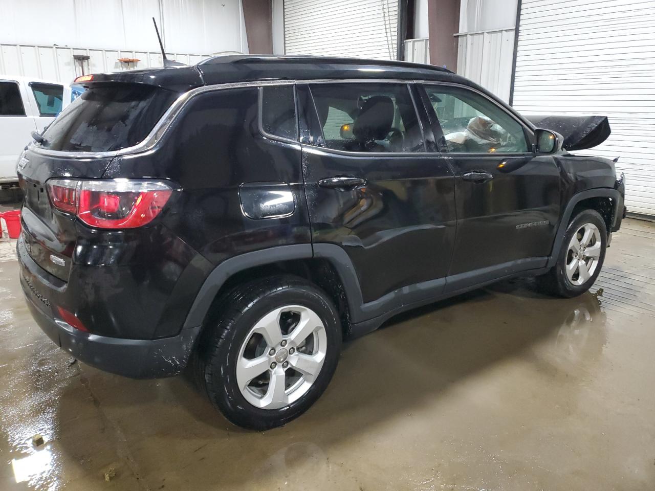 2018 Jeep Compass - Image 3