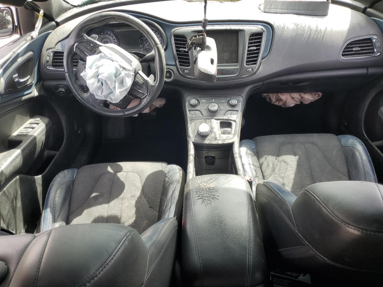 2015 Chrysler 200 - Image 8