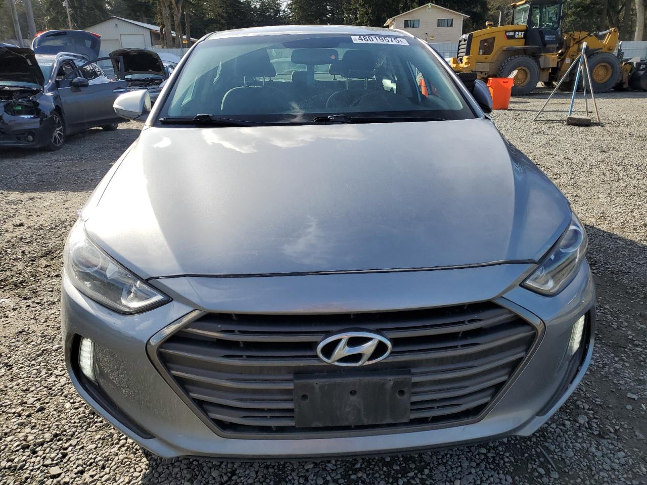 2017 Hyundai Elantra - Image 5