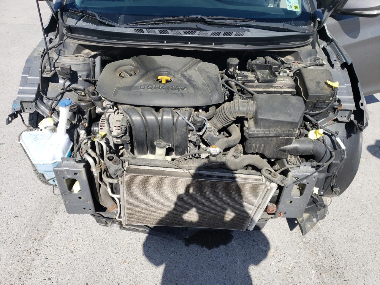 2013 Hyundai Elantra - Image 12