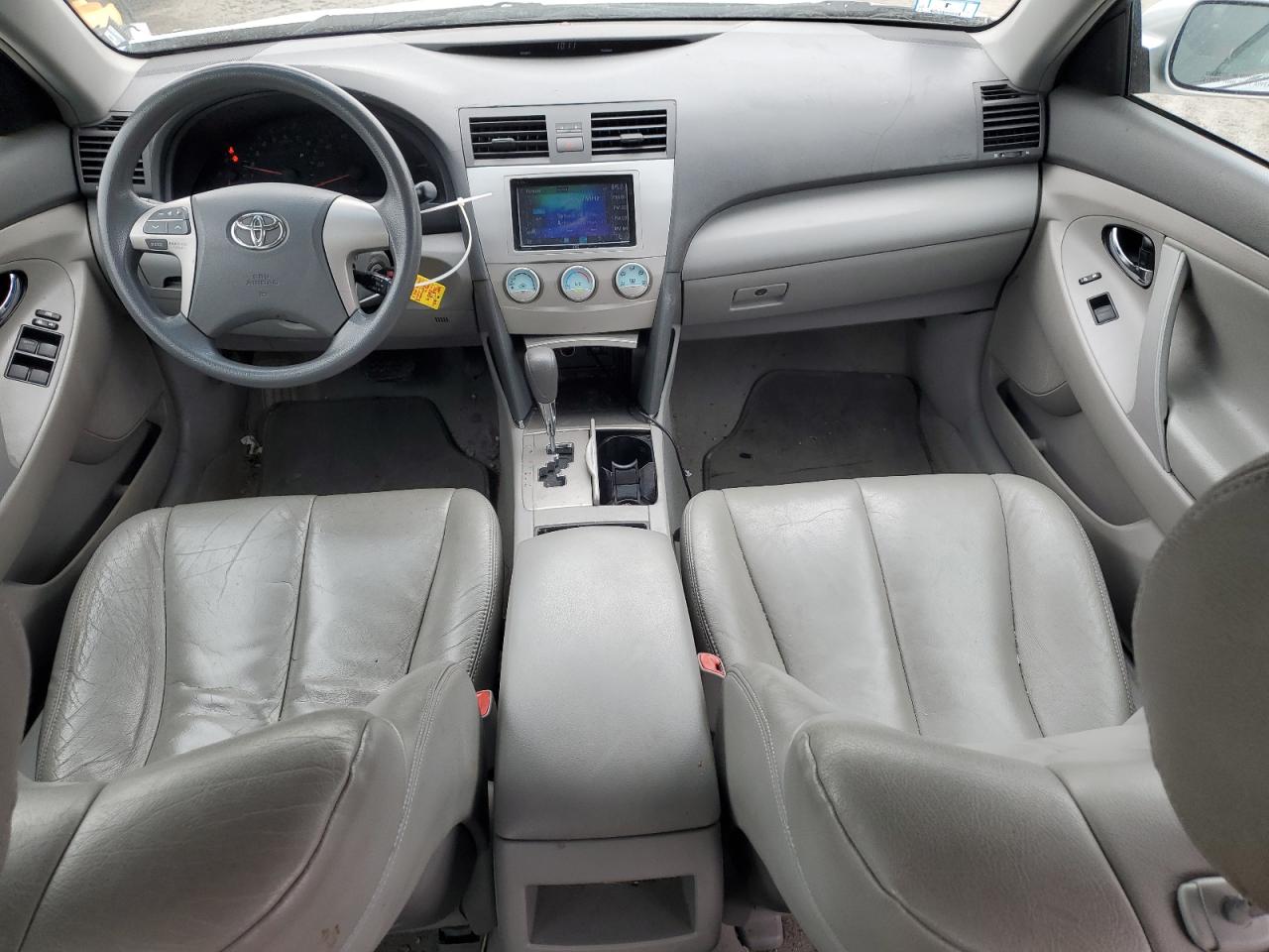 2009 Toyota Camry - Image 8