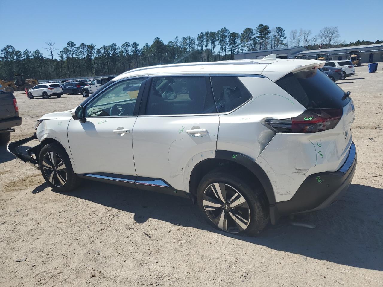 2021 Nissan Rogue - Image 2