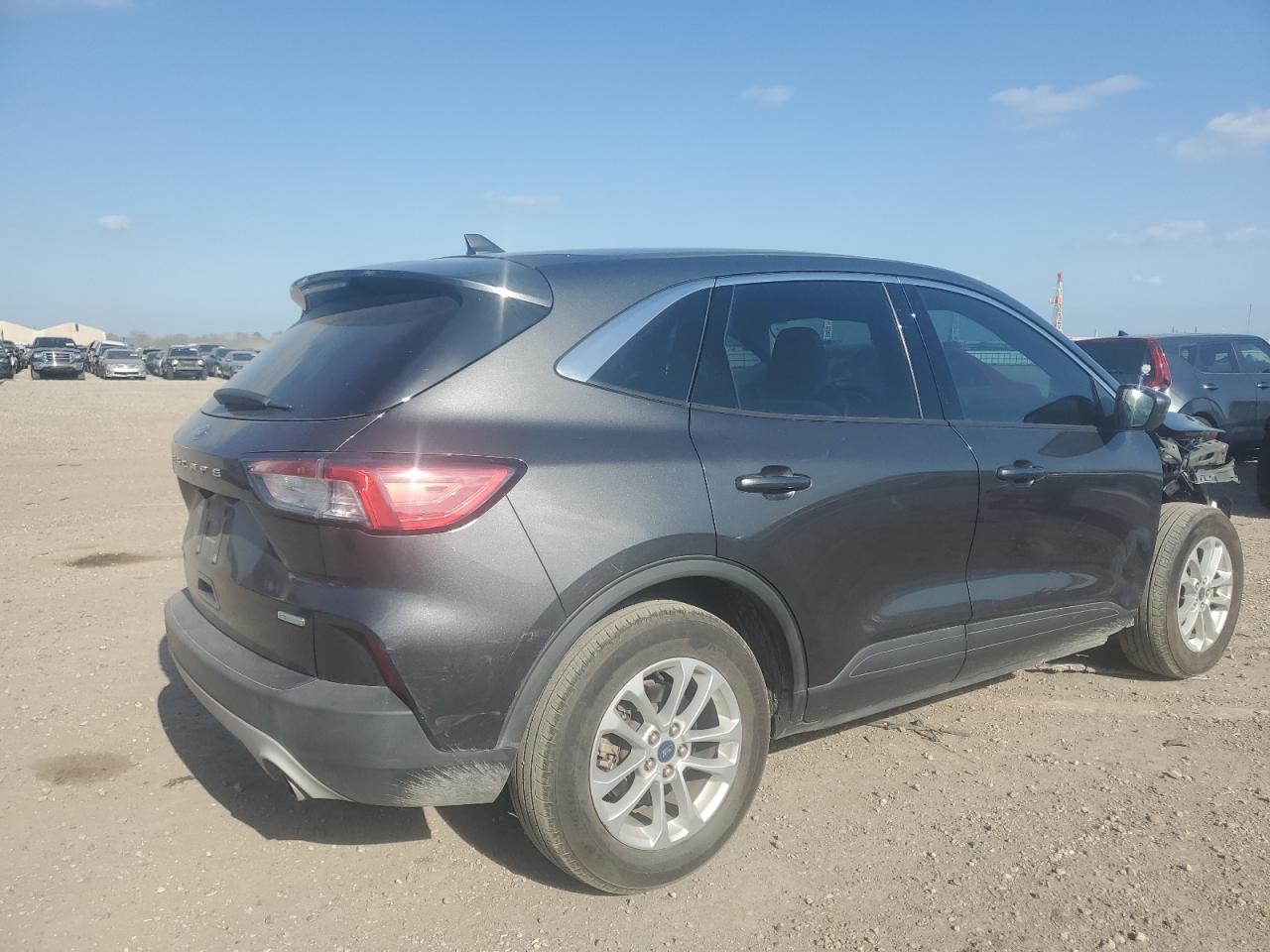 2020 Ford Escape - Image 3