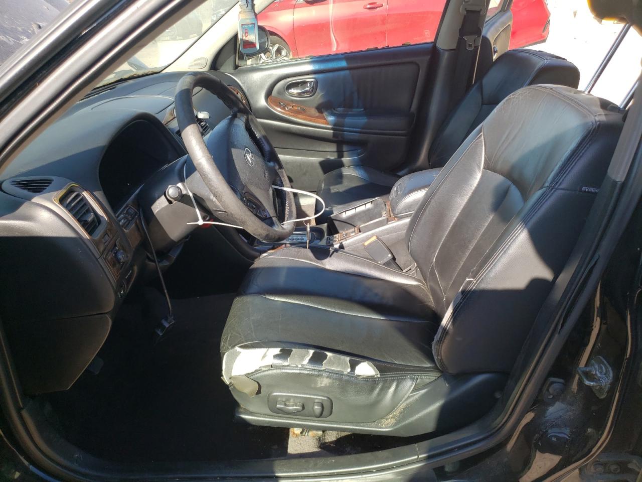 2001 Infiniti I - Image 7