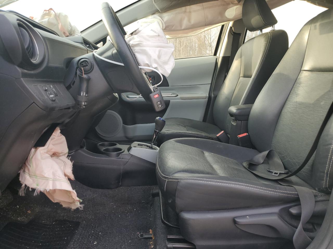 2013 Toyota Prius - Image 7