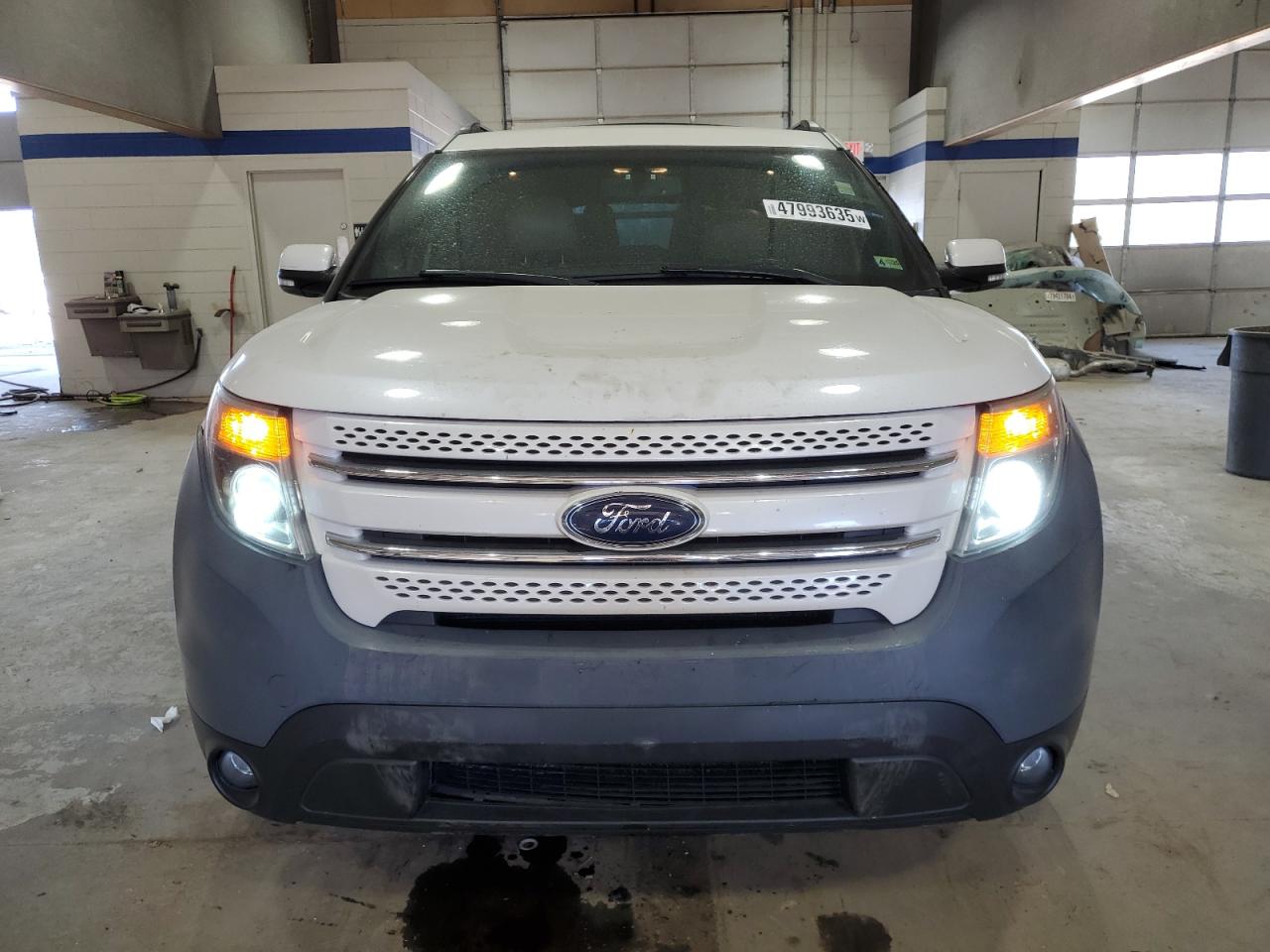 2013 Ford Explorer - Image 5