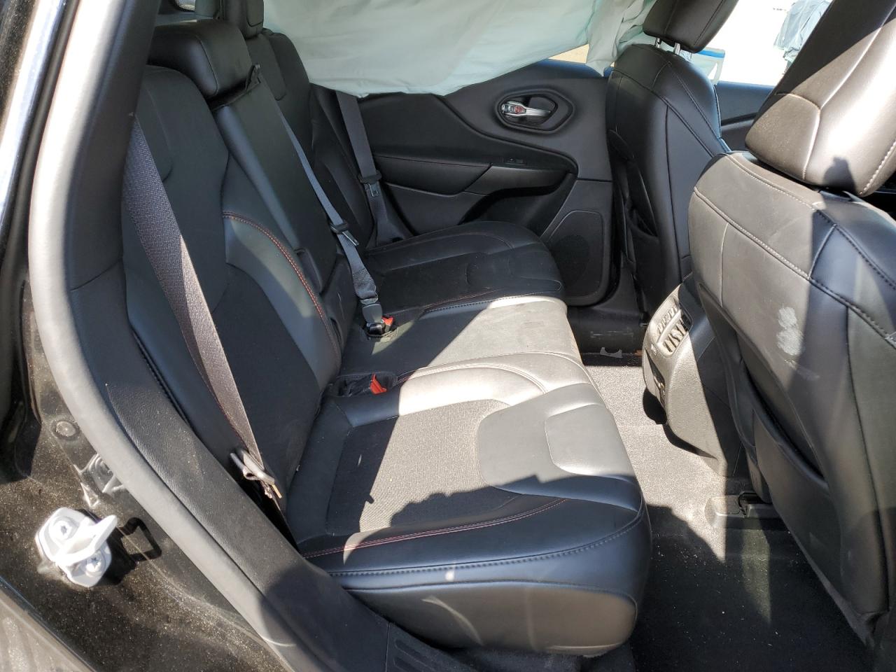 2021 Jeep Cherokee - Image 12