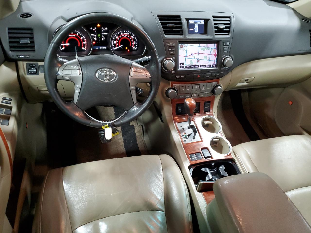 2010 Toyota Highlander - Image 8