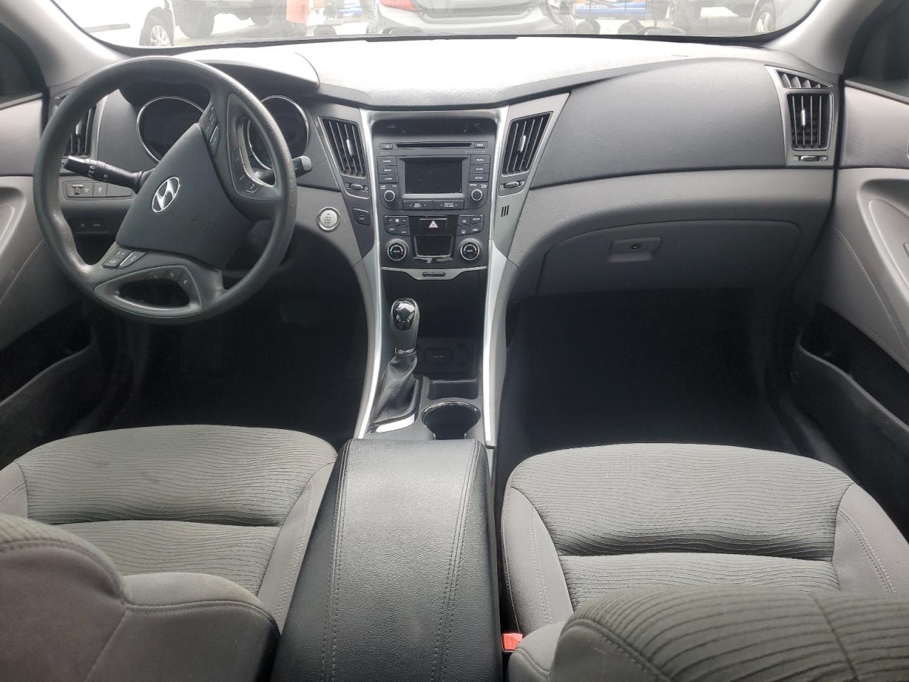 2015 Hyundai Sonata - Image 8