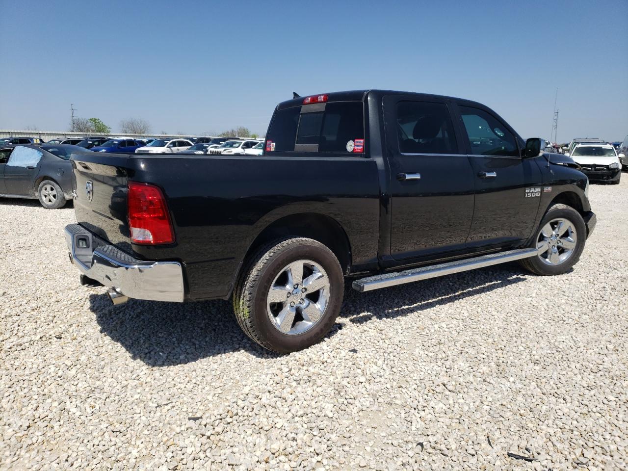 2017 RAM 1500 - Image 3