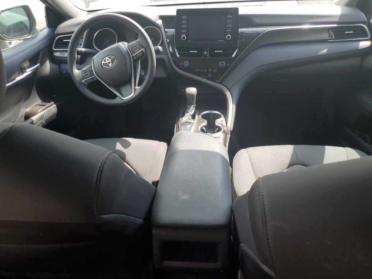 2022 Toyota Camry - Image 8