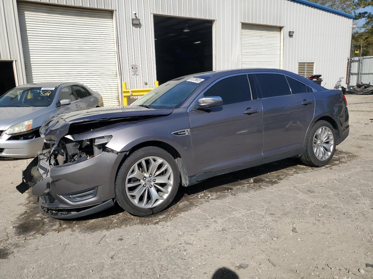 2013 Ford Taurus Limited for Sale in Austell, GA - Front End