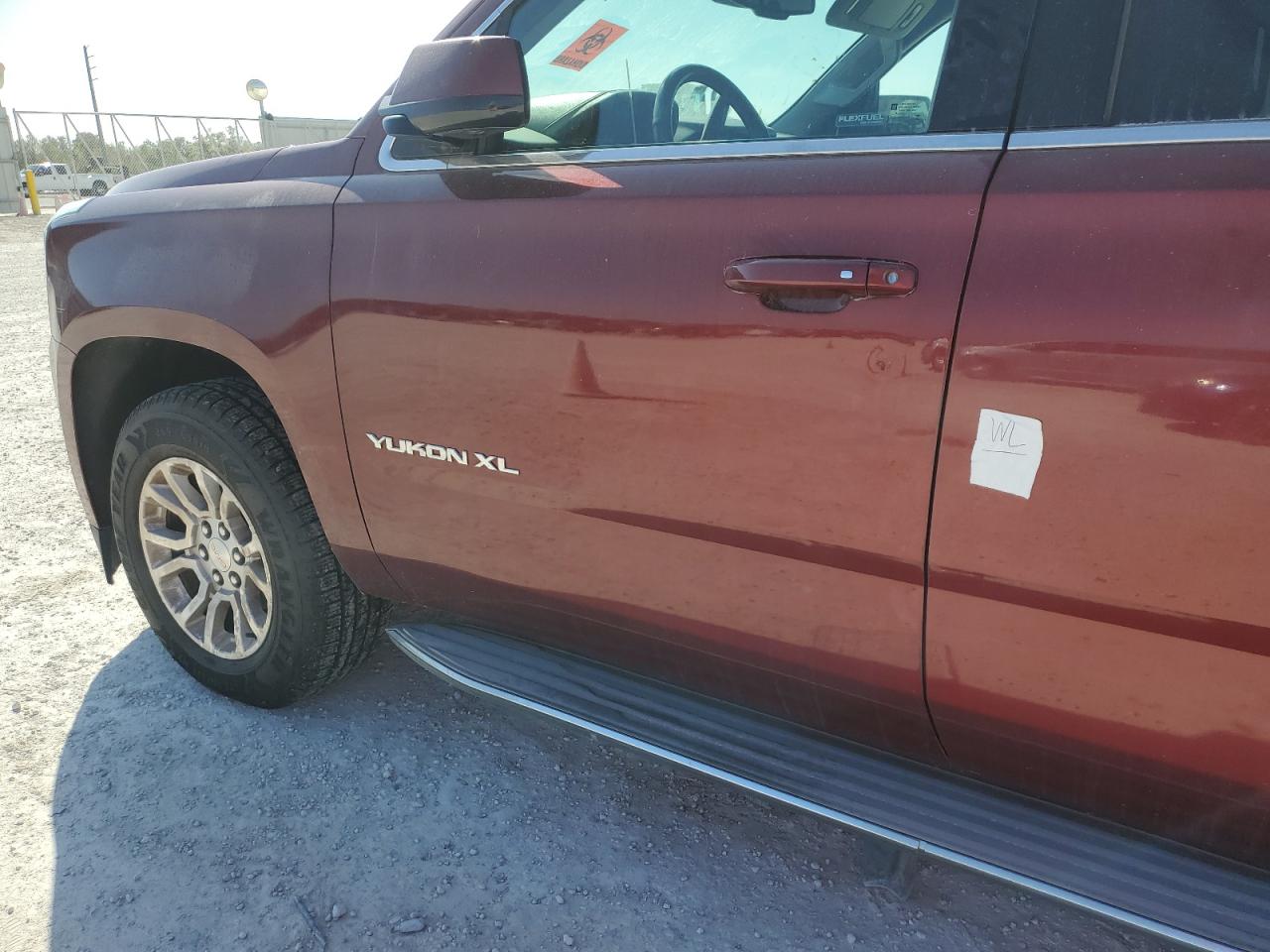 2017 GMC Yukon - Image 13