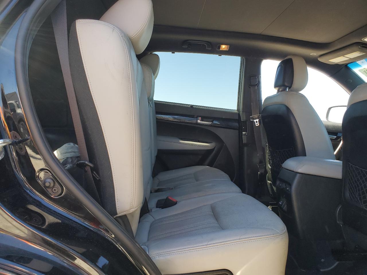 2014 Kia Sorento - Image 11