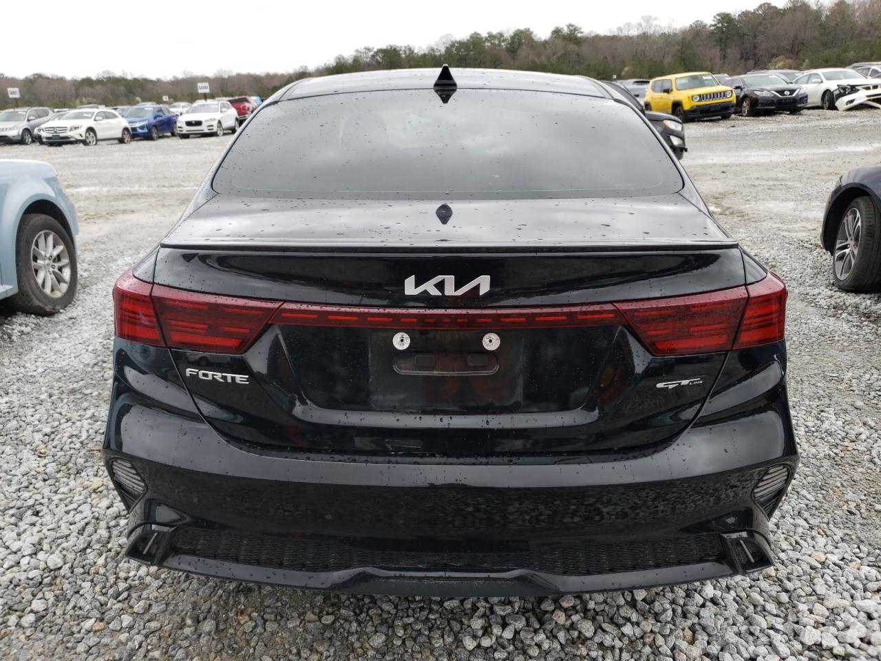 2023 Kia Forte - Image 6