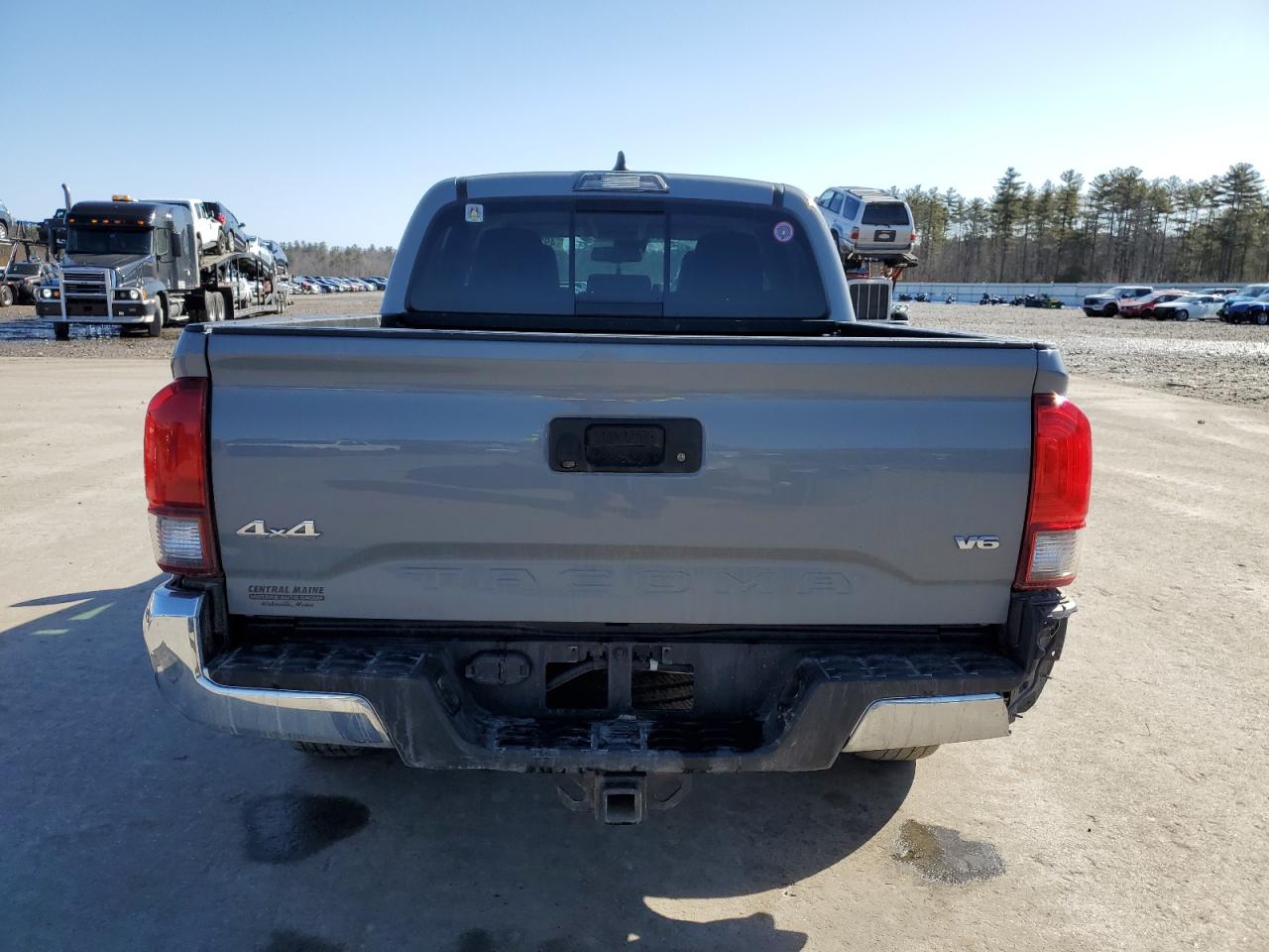 2020 Toyota Tacoma - Image 6