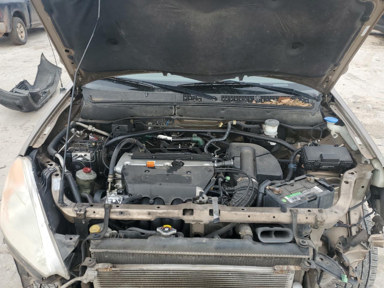 2004 Honda CR-V - Image 12