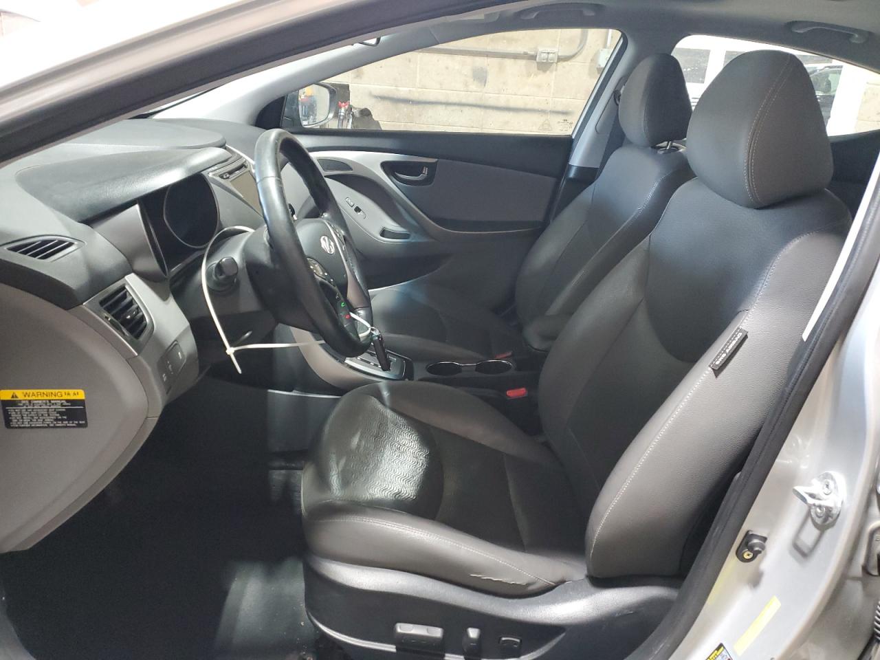 2013 Hyundai Elantra - Image 7