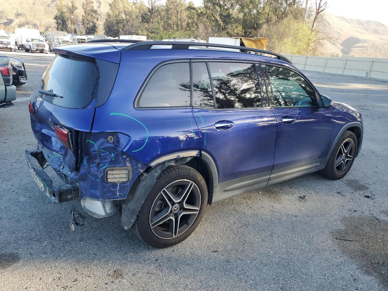 2020 Mercedes-Benz GLB - Image 3