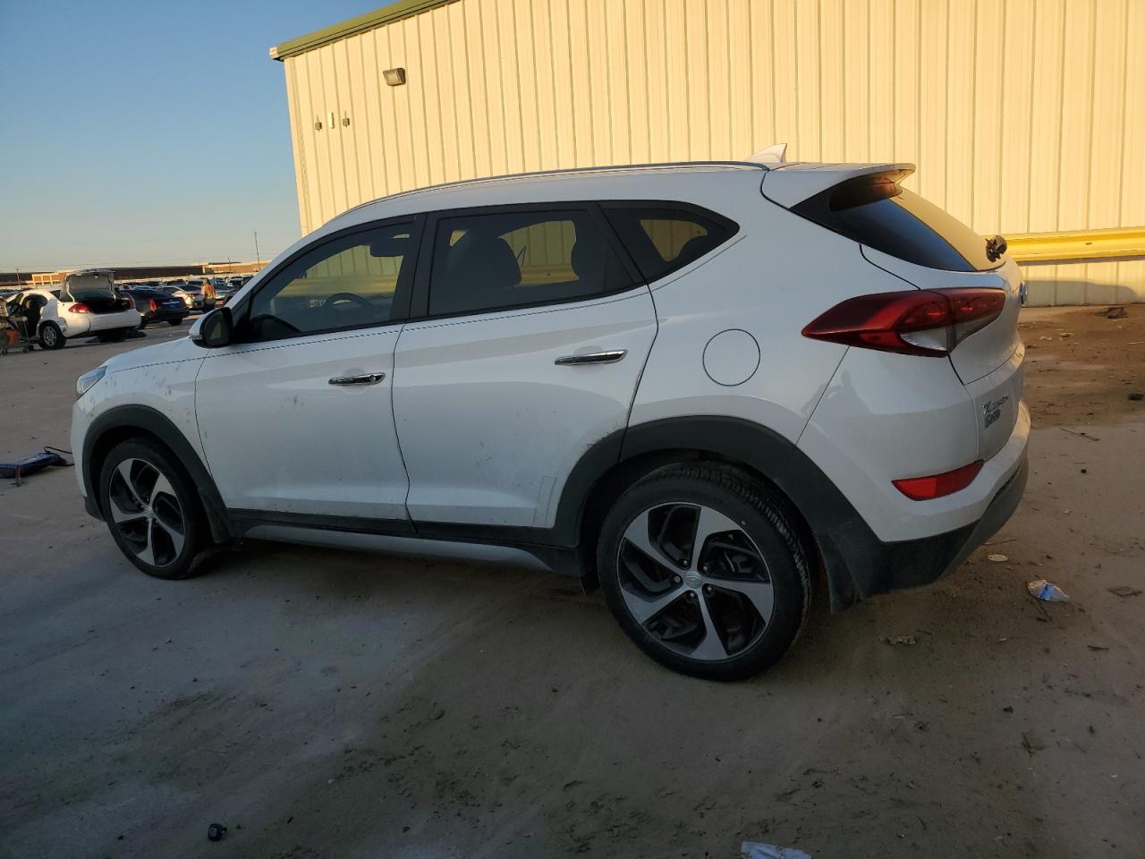 2017 Hyundai Tucson - Image 2