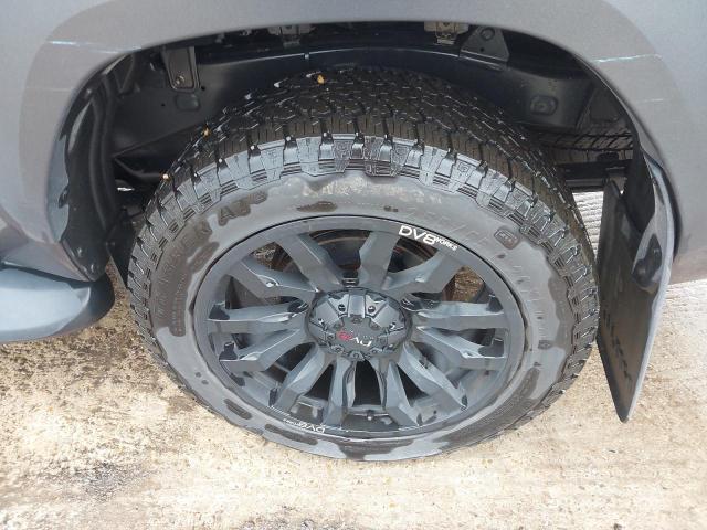 2022 TOYOTA HILUX INVINCIB X D-4D4WD 