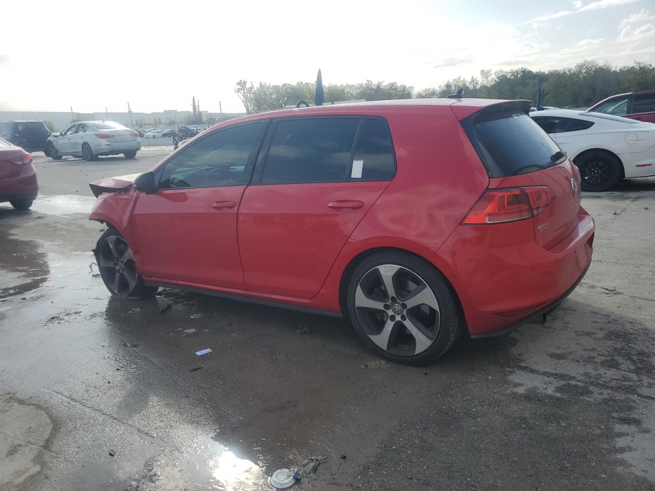 2016 Volkswagen GTI - Image 2