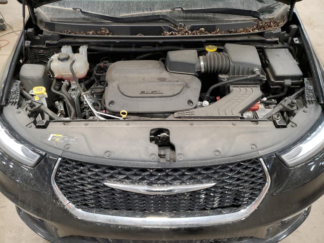 2021 Chrysler Pacifica - Image 12