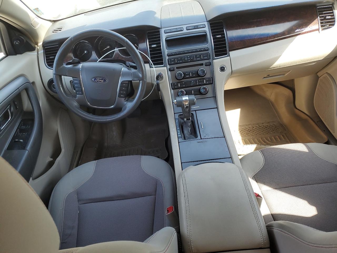 2011 Ford Taurus - Image 8