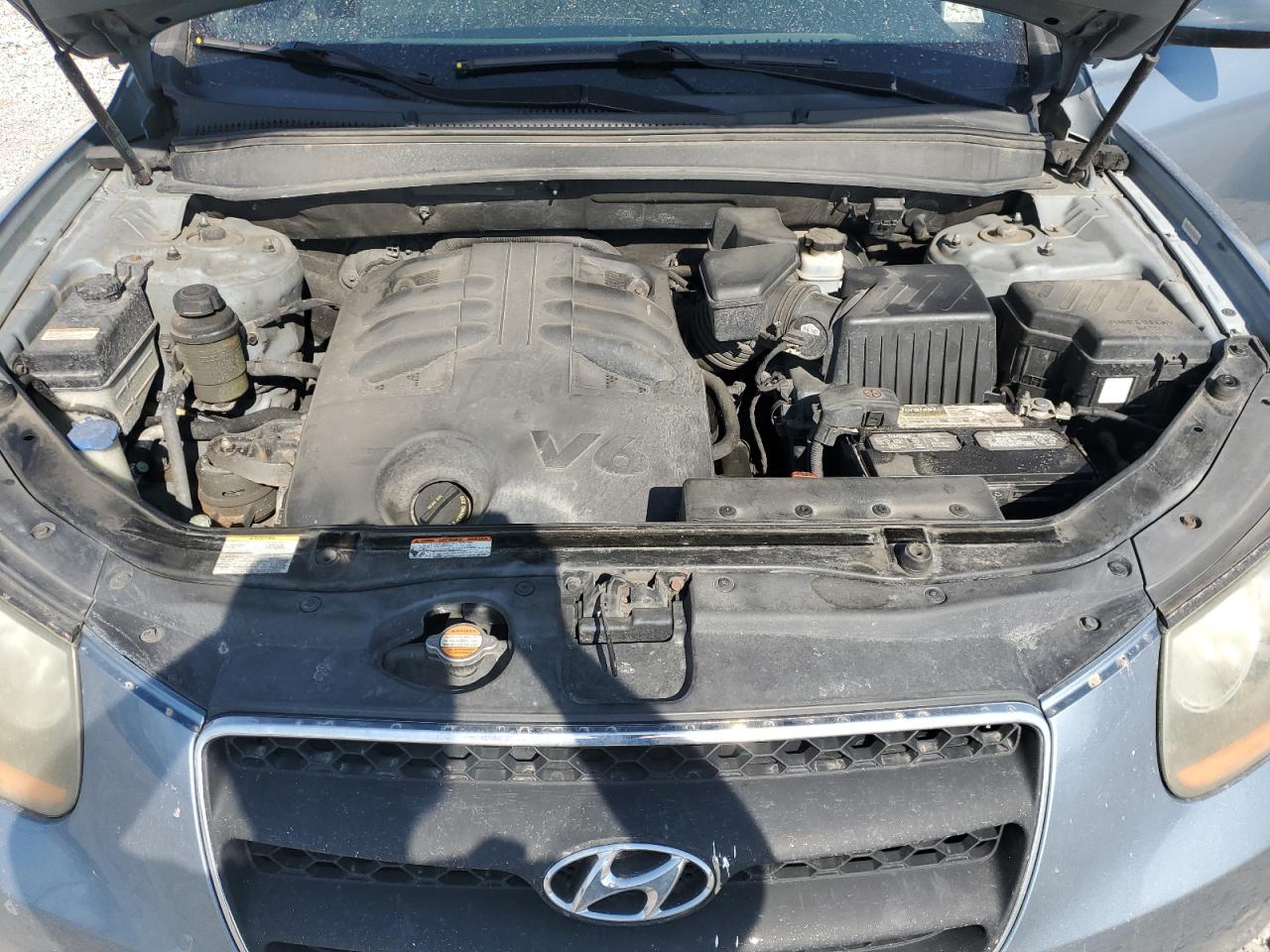 2009 Hyundai Santa Fe - Image 12