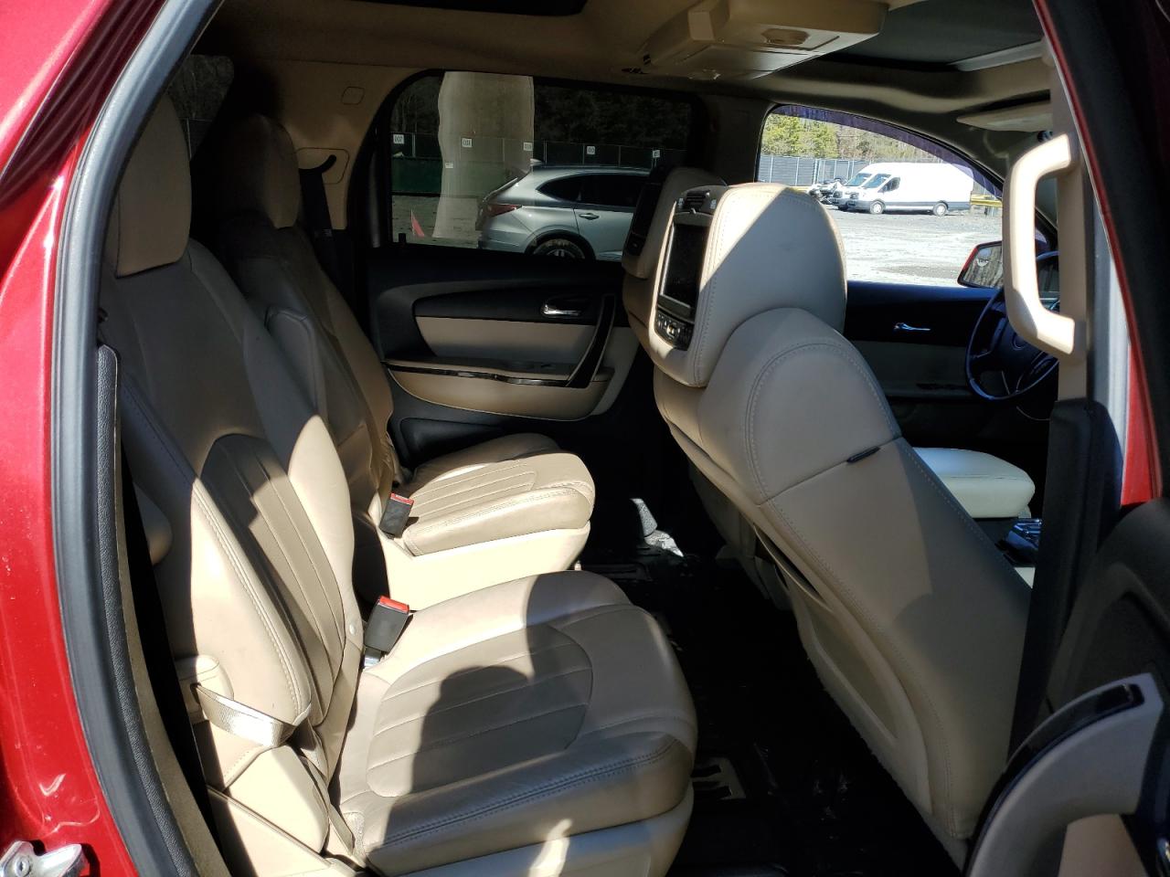 2012 GMC Acadia - Image 11