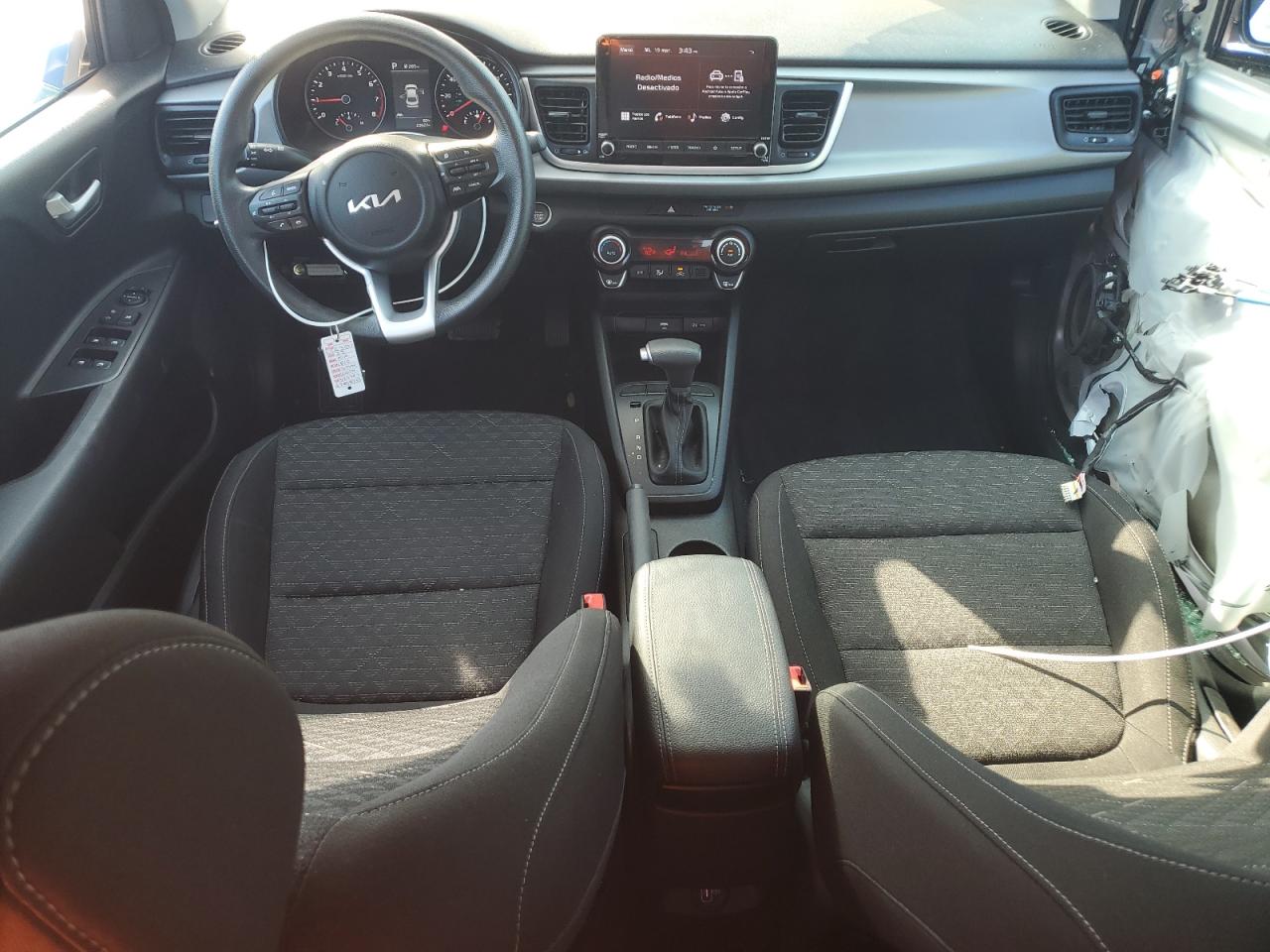 2023 Kia Rio - Image 8