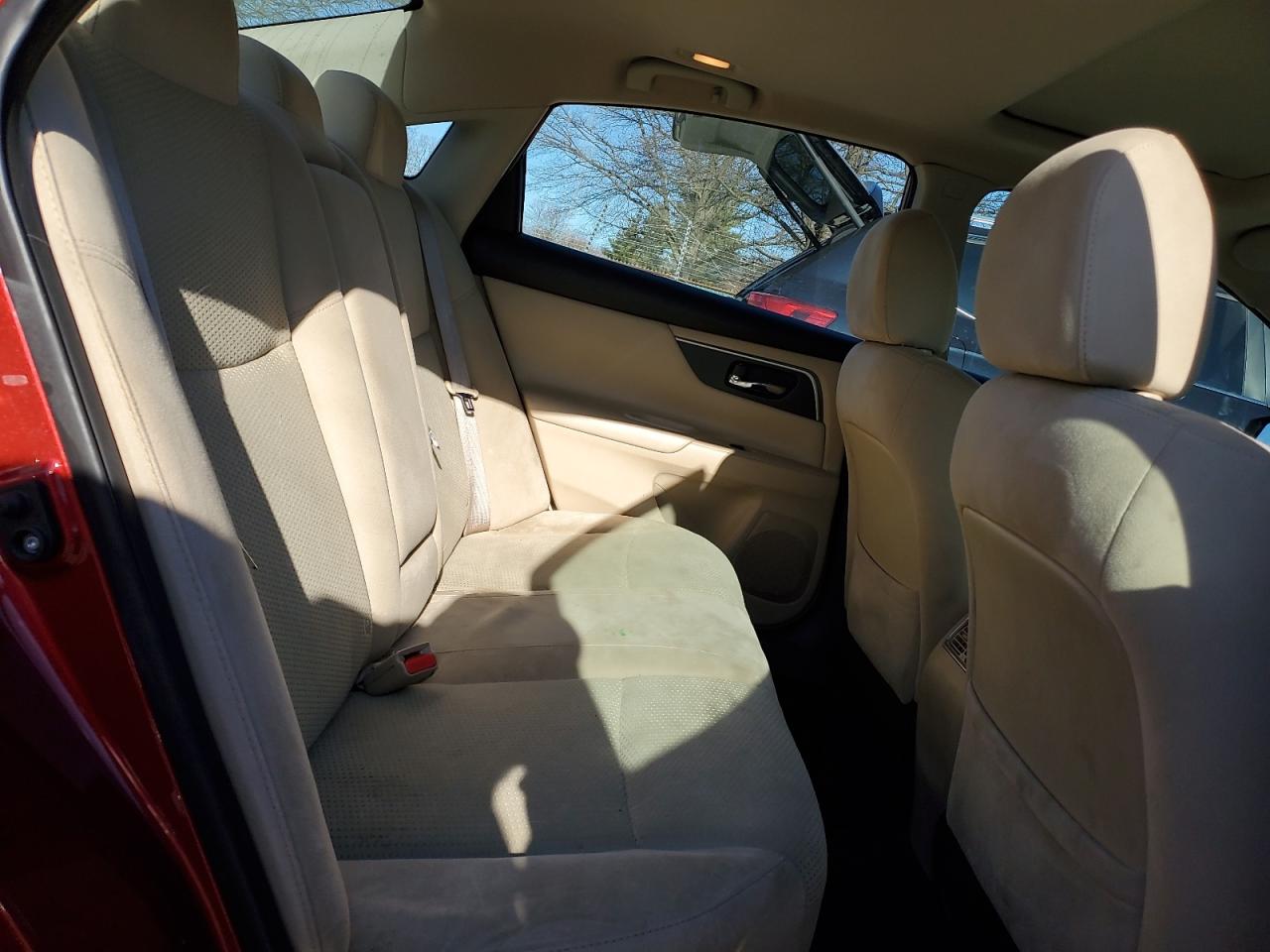 2015 Nissan Altima - Image 10
