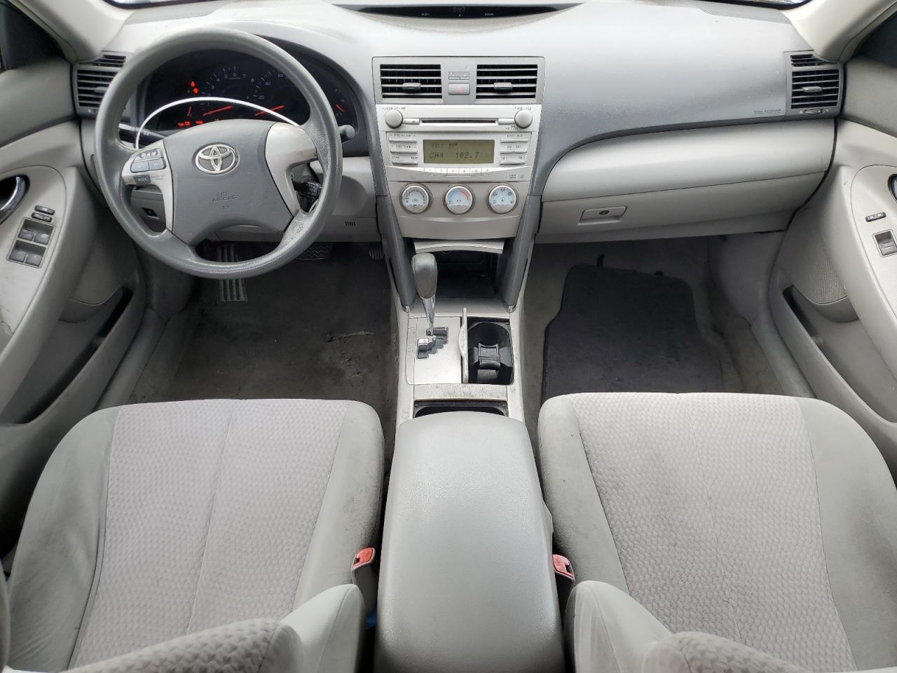 2010 Toyota Camry - Image 8