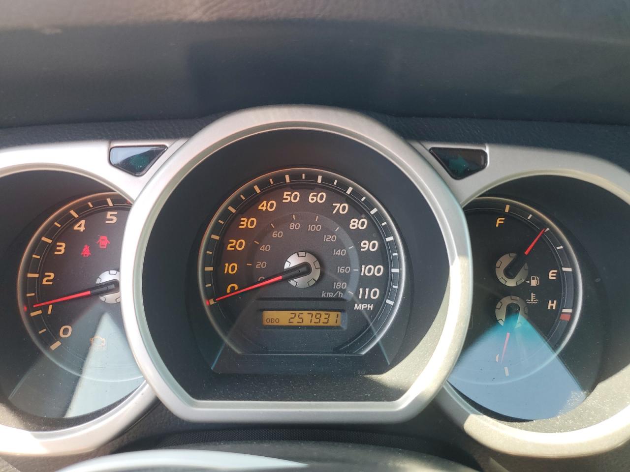 2005 Toyota 4Runner - Image 9