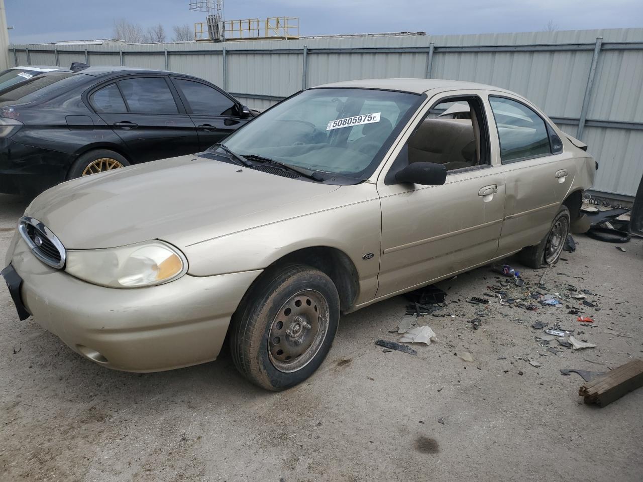 2000 Ford Contour Se იყიდება Kansas City-ში, KS - All Over