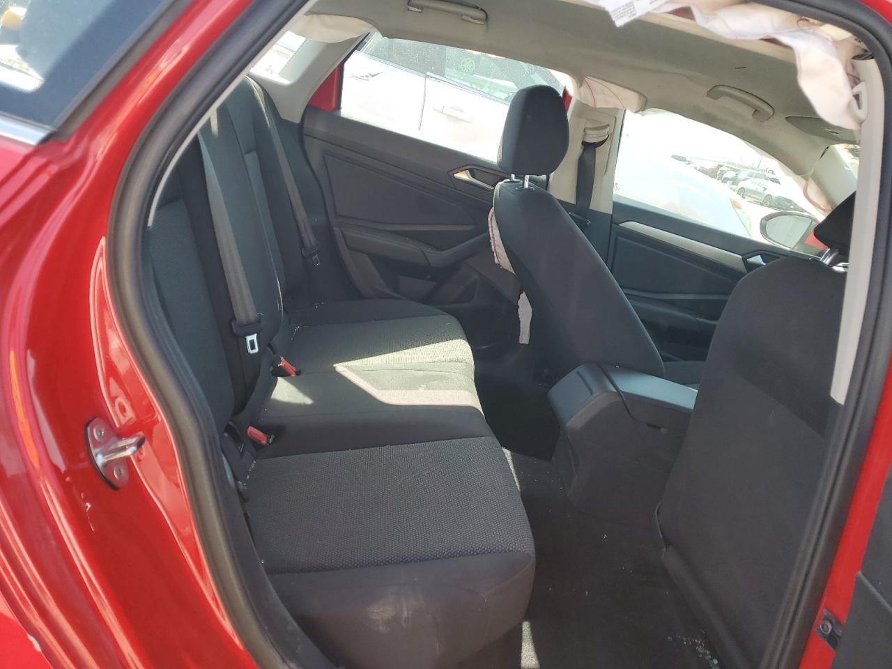2019 Volkswagen Jetta - Image 11