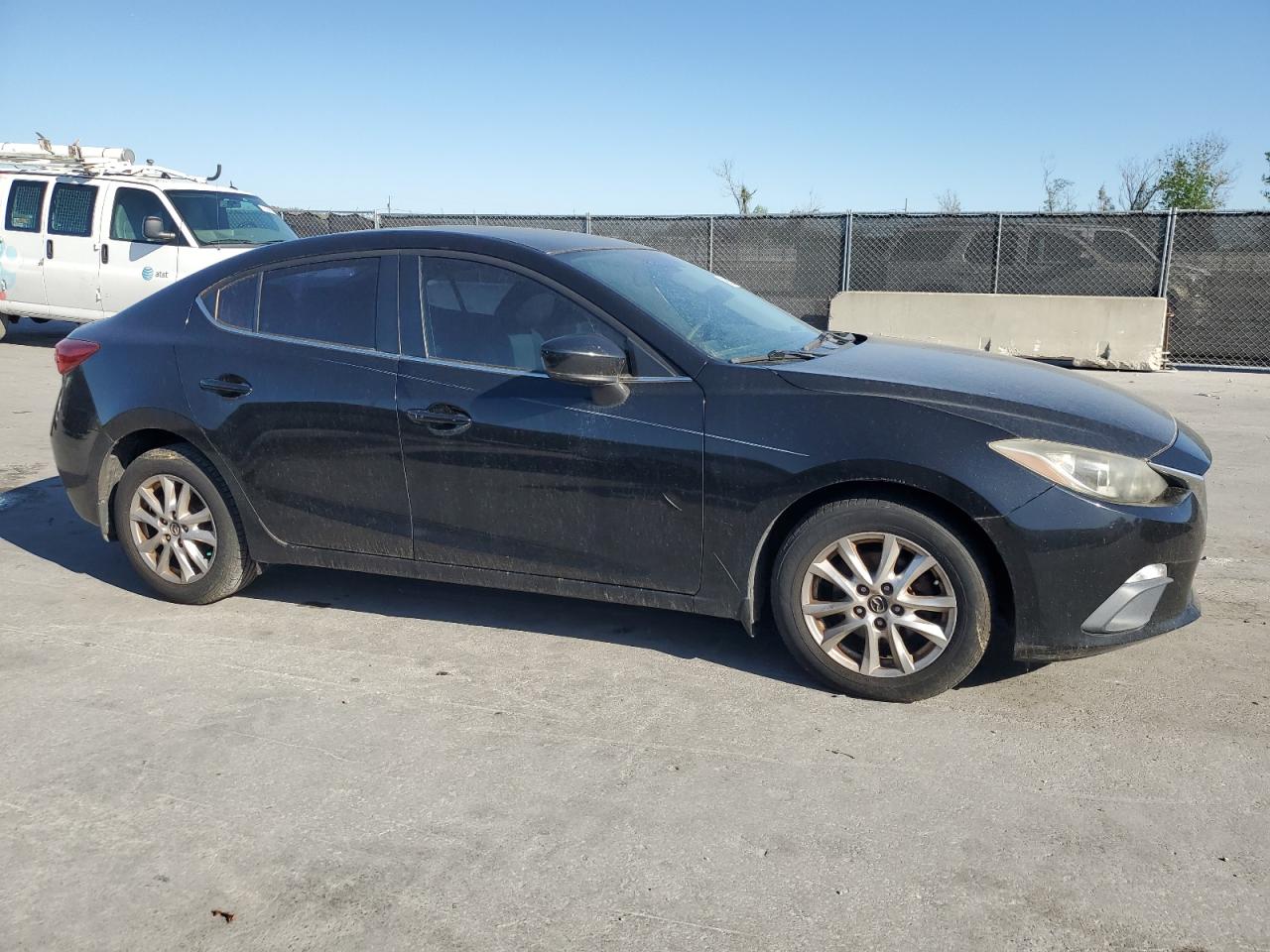 2014 Mazda 3 - Image 4