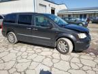 2015 Chrysler Town & Country Touring en Venta en Hurricane, WV - Front End