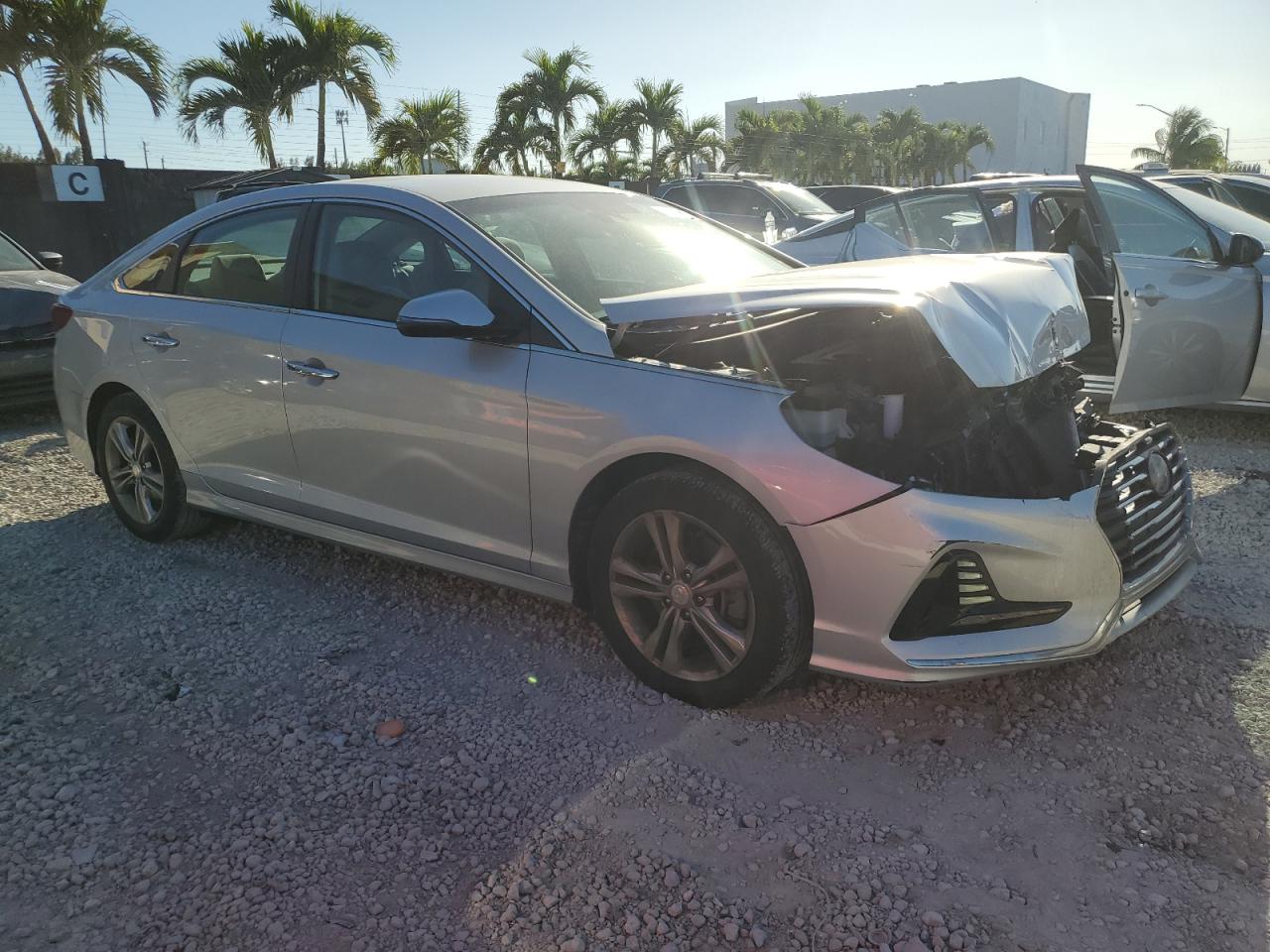 2018 Hyundai Sonata - Image 4