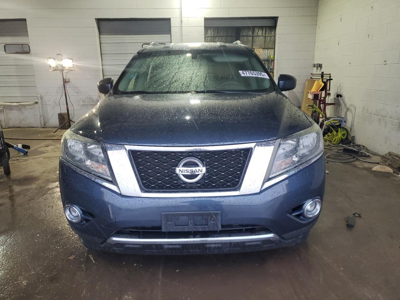 2014 Nissan Pathfinder - Image 5