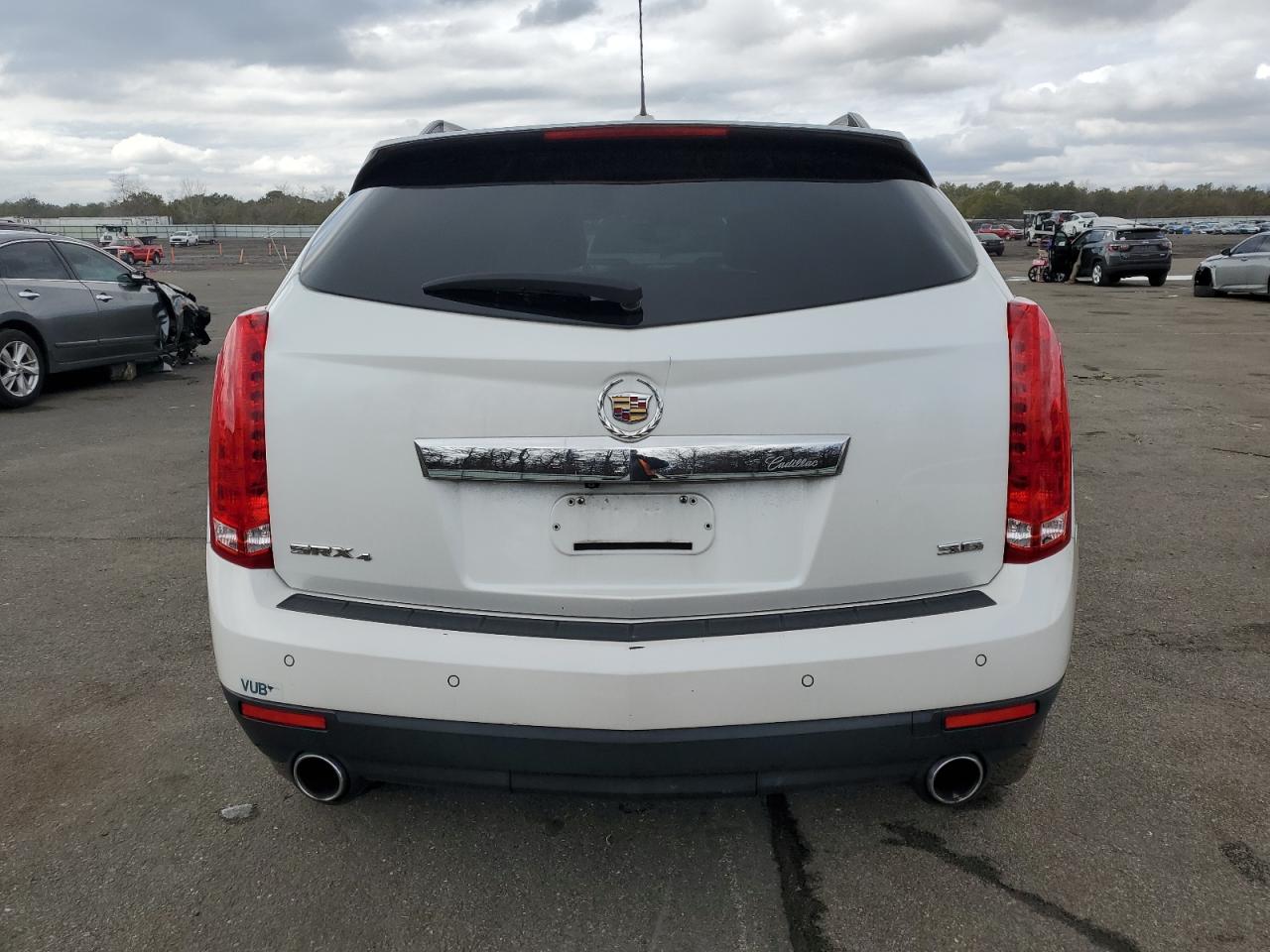 2015 Cadillac SRX - Image 6