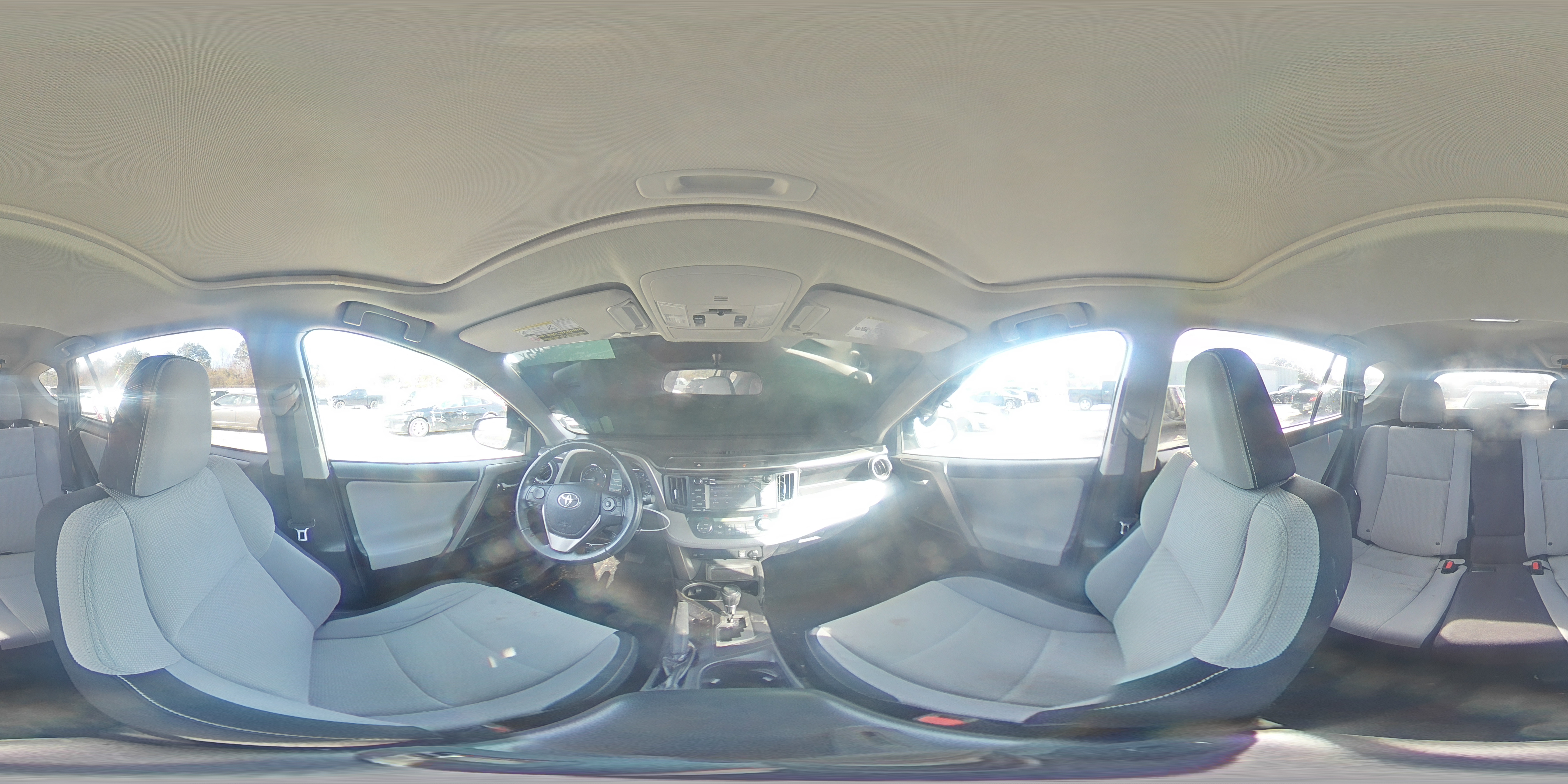 2016 Toyota RAV 4 - Image 13