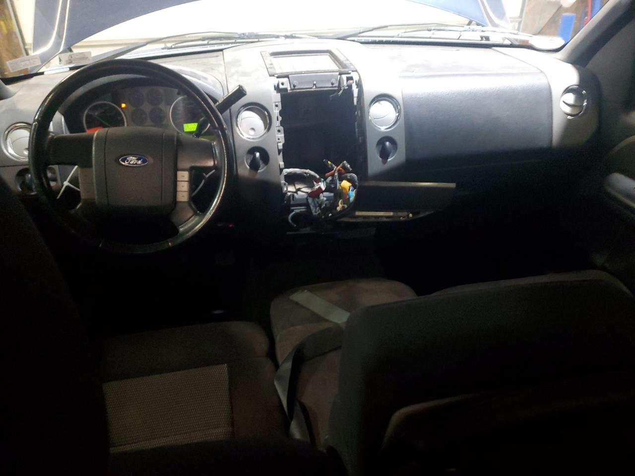 2005 Ford F-150 - Image 8