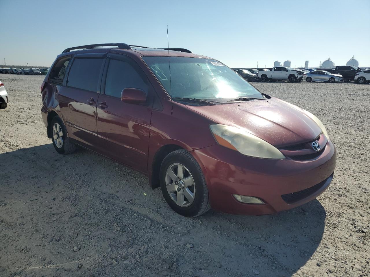 2010 Toyota Sienna - Image 4