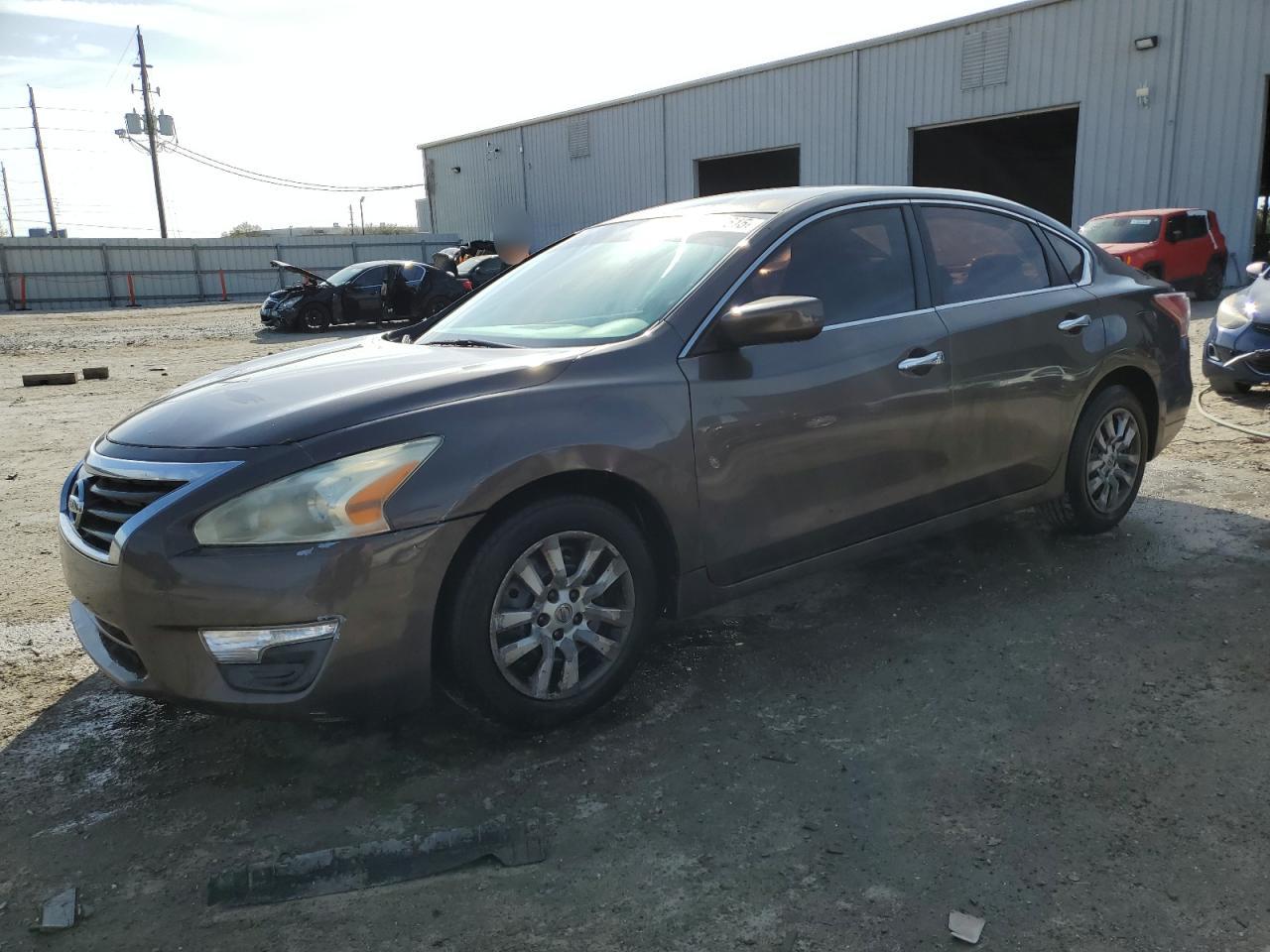 2013 Nissan Altima - Image 1