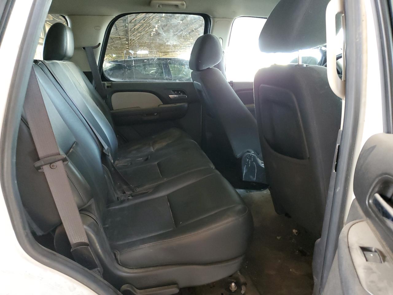 2012 Chevrolet Tahoe - Image 11