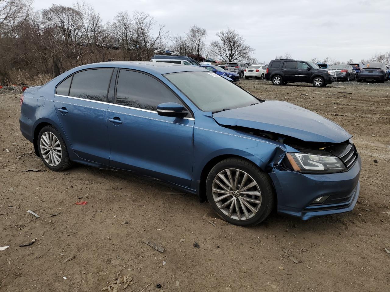 2016 Volkswagen Jetta - Image 4